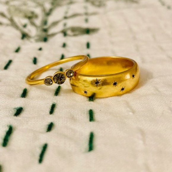 Madewell Two-Piece Etched Stars Ring Set - Picture 2 of 2